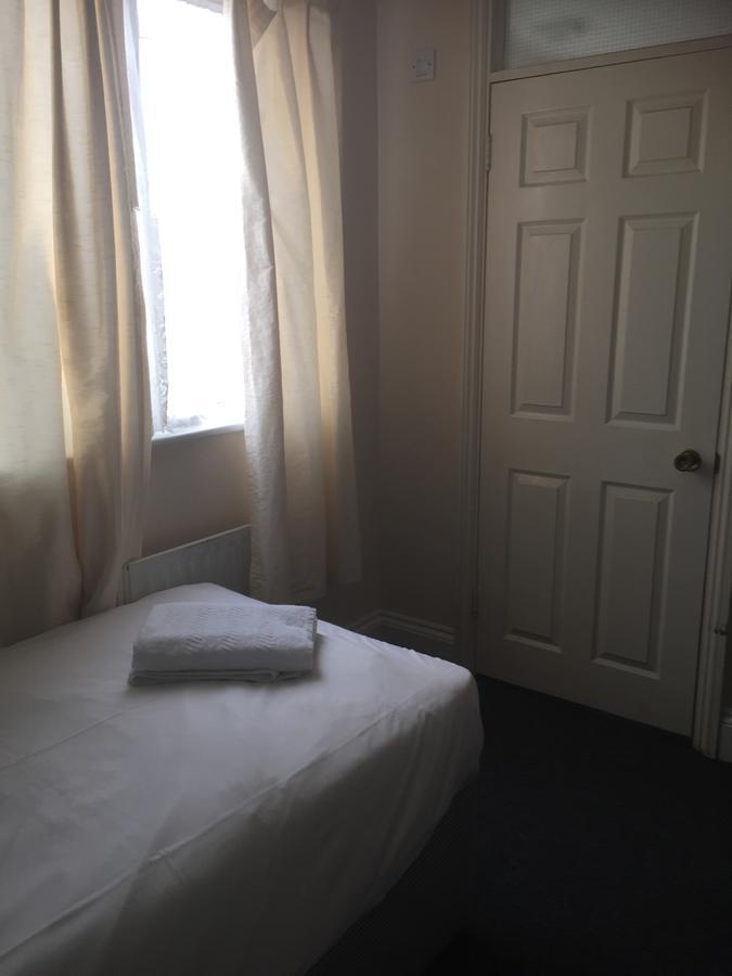 Mary Rose Inn Hotel Орпингтон Экстерьер фото