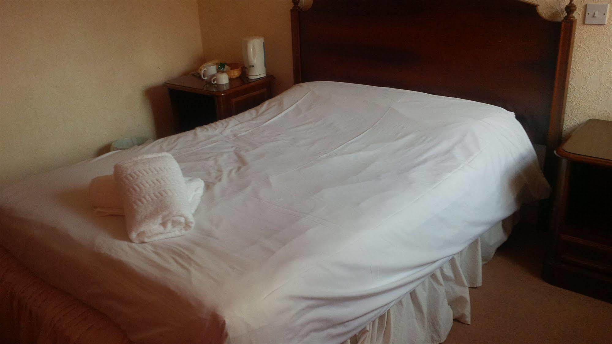 Mary Rose Inn Hotel Орпингтон Экстерьер фото